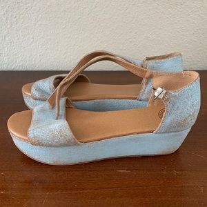 Something blue! Gee WaWa Blue Platforms // 8